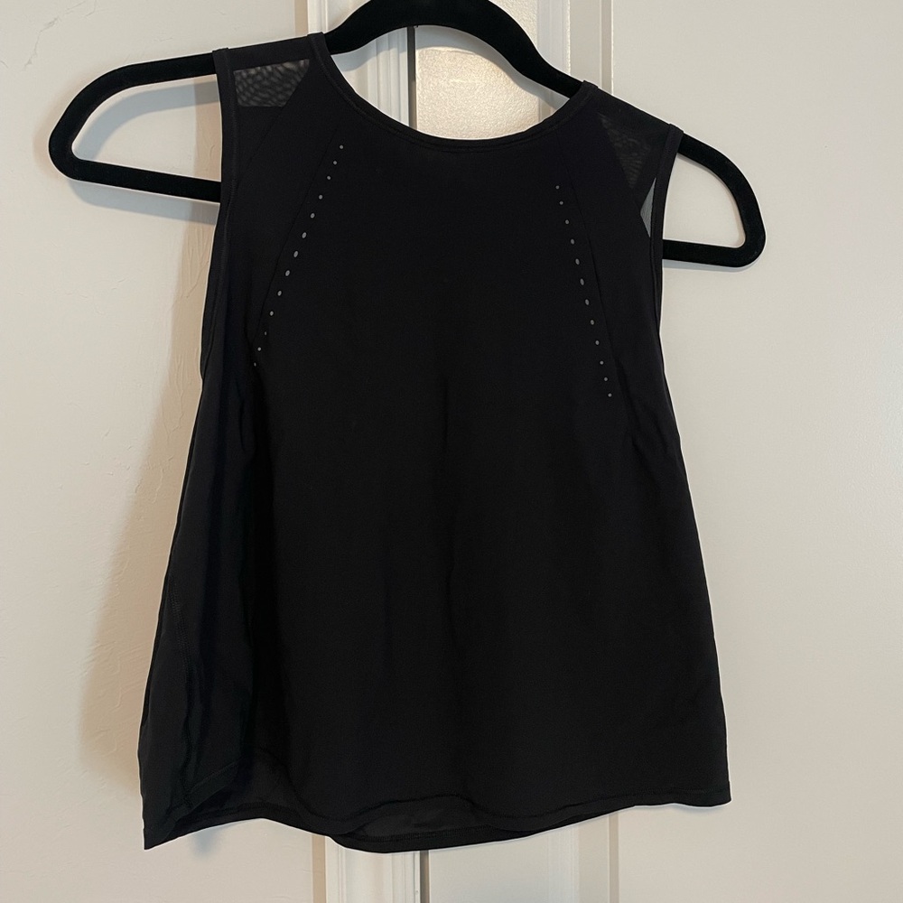 Lululemon cropped sculpt tank